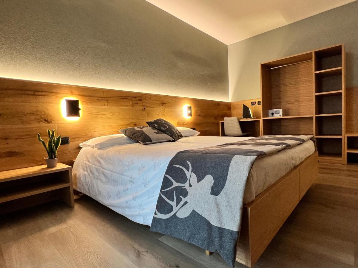 Family Hotel La Perla Fiera Di Primiero Eksteriør bilde