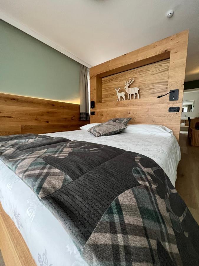 Family Hotel La Perla Fiera Di Primiero Eksteriør bilde