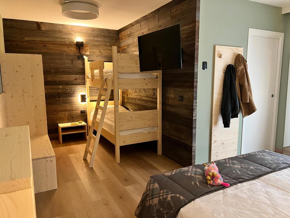 Family Hotel La Perla Fiera Di Primiero Eksteriør bilde